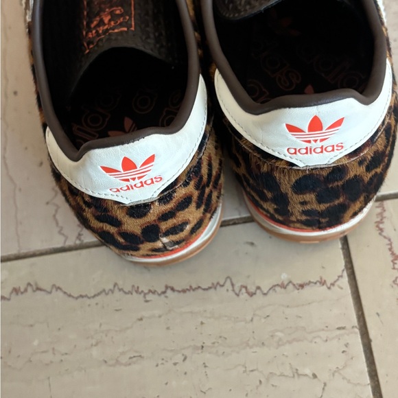 Adidas Animal Print Sneakers with Orange Accents - Picture 5 of 6